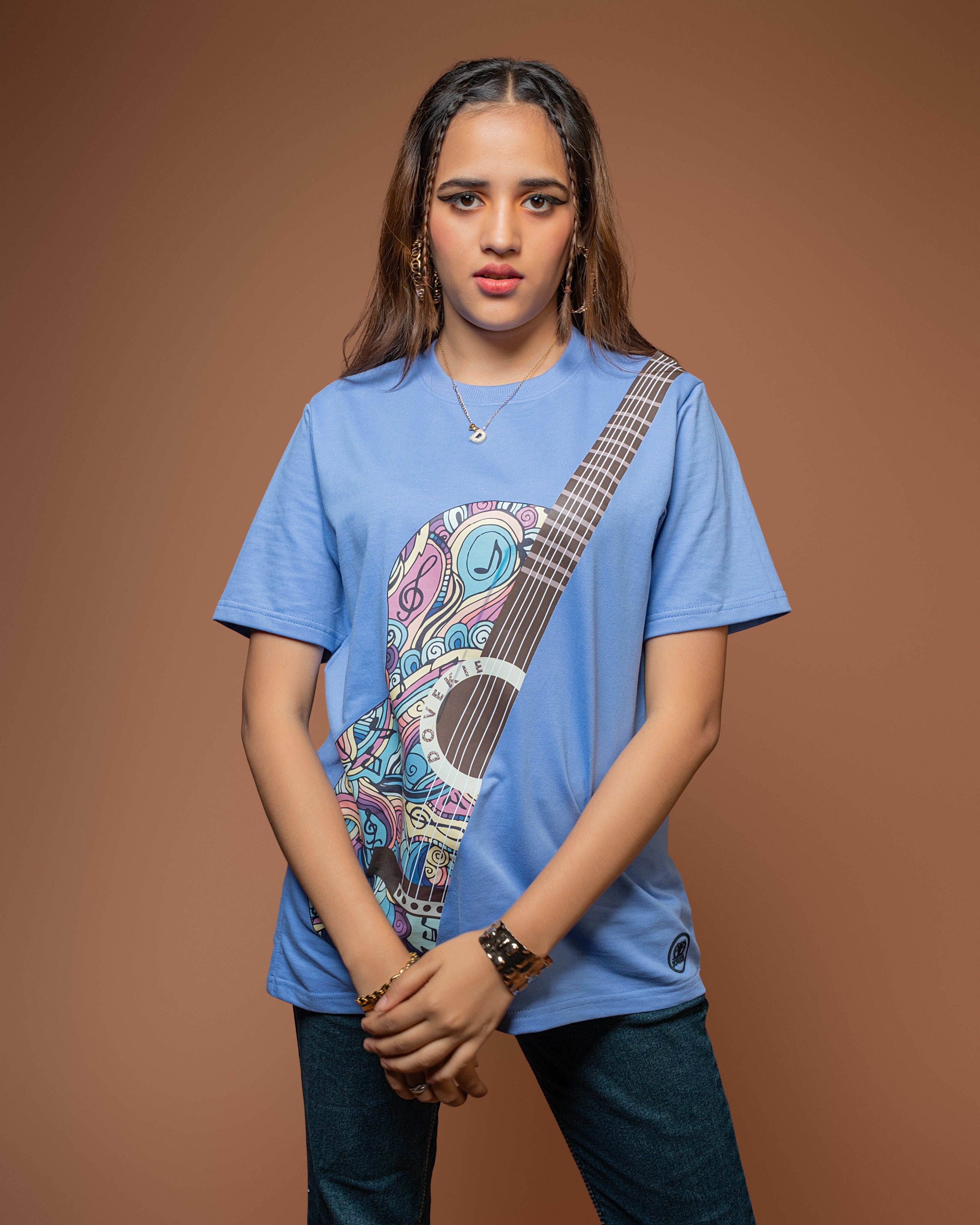 Dovekie Chromatic Strings Regular fit T shirt